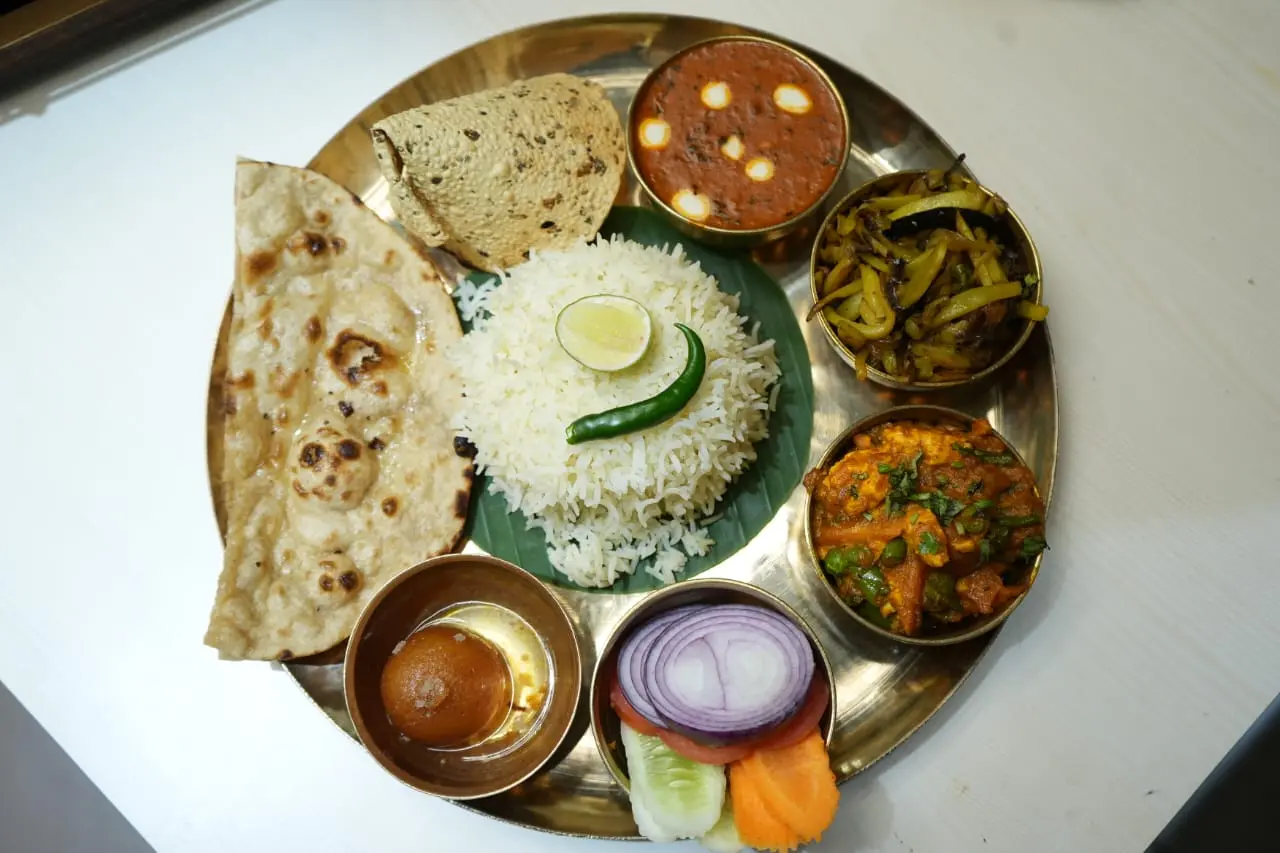 Corporate Thali at Lal Miri Restaurant
